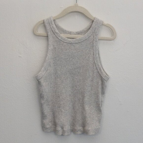 Uniqlo Gray Ribbed Cropped Tank Top Size XS Racerback Style Minimalist Fit - Picture 1 of 3